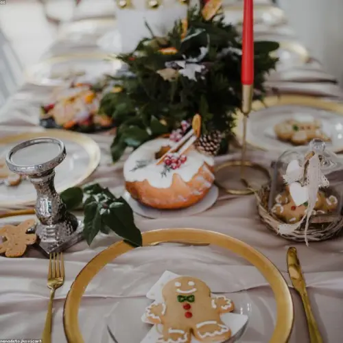 Stoneware Dinnerware Set photo 2