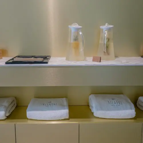 Tailored Towel Set photo 2